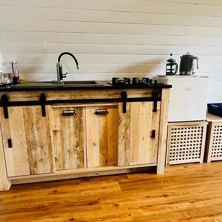 Chalet Welcome To The Pod Balnacart